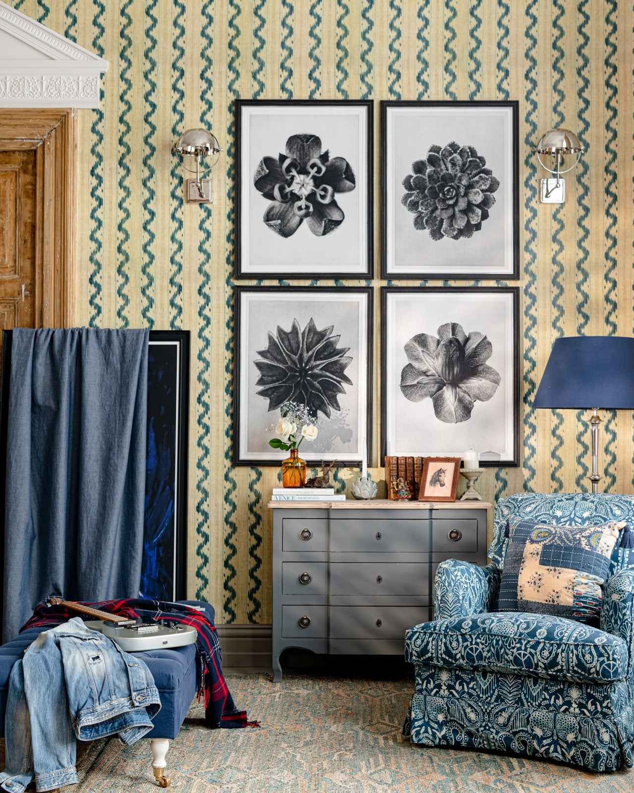 vintage ikat wallpaper