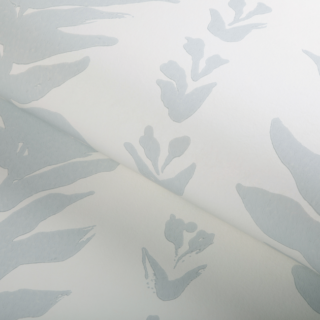 kravet couture - climbing leaves wallpaper - mist - w3937.1101.0