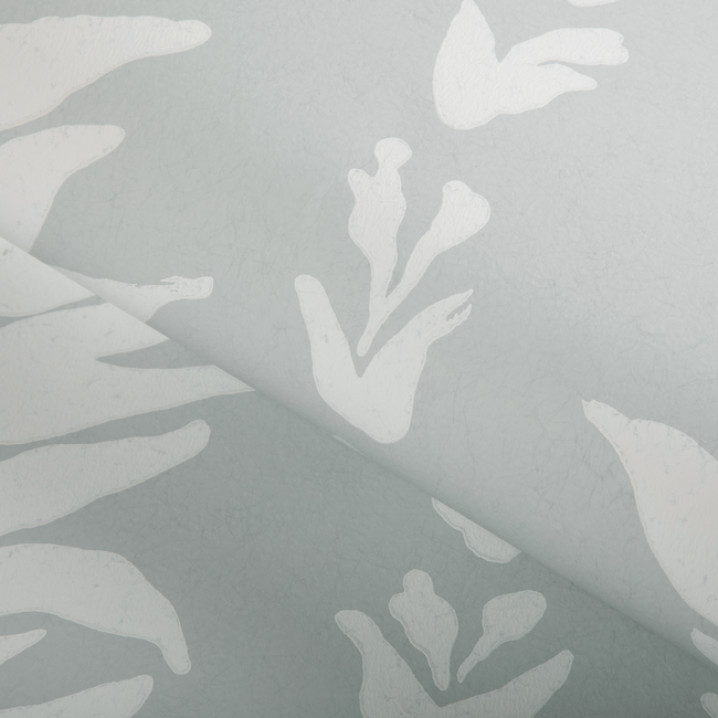 kravet couture - climbing leaves wallpaper - haze - w3937.52.0