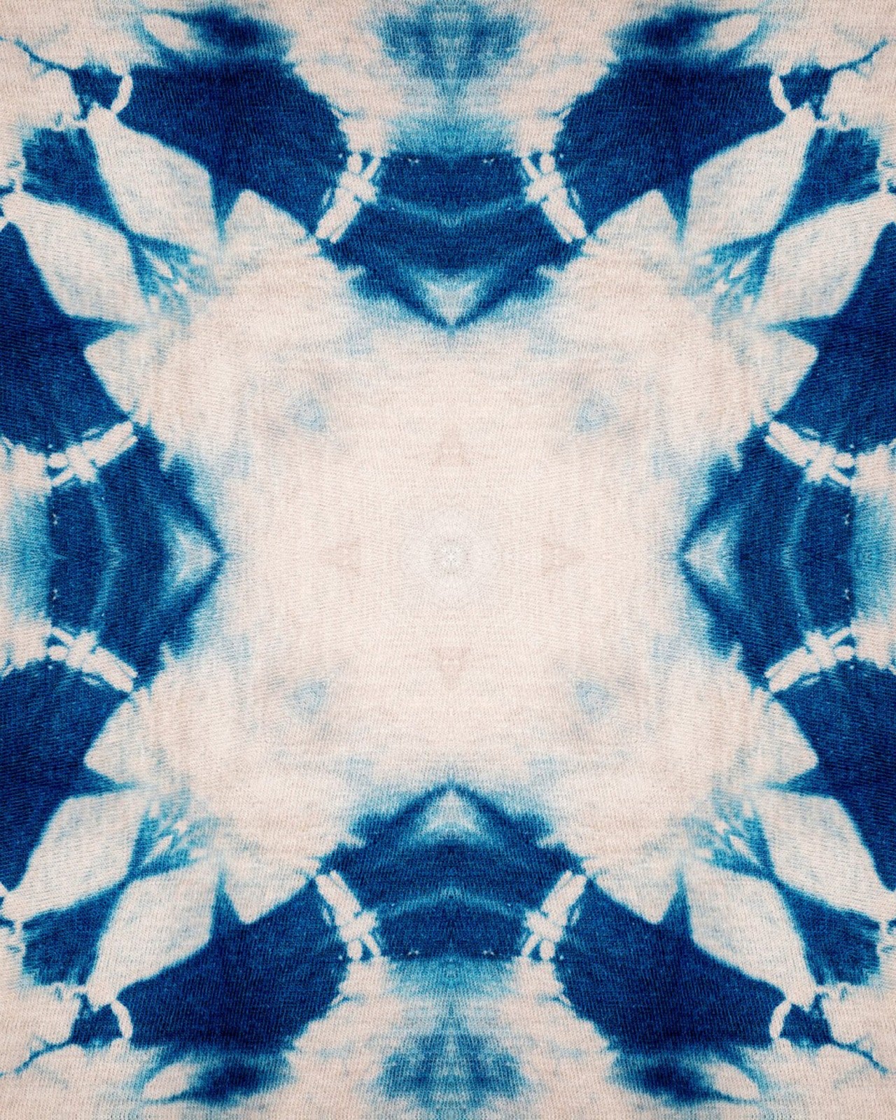 mind the gap - shibori flower - wp20204